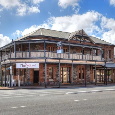 The Mile End Hotel Hotels near Mile End