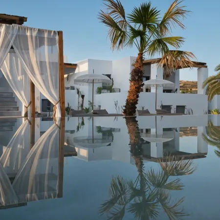 Kosmitis Suites & Villas