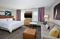 Staybridge Suites OMAHA 80TH AND DODGE by IHG Hôtels à : 