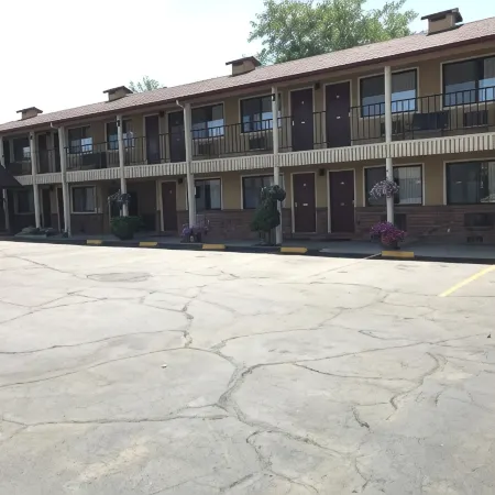 Klamath Motor Lodge