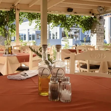 Matina Pefkos Aparthotel