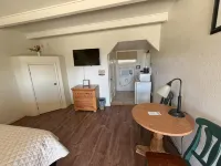 Barewood Inn & Suites - Parkering