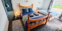 Stromness Apartments - Apartment, 2 Bedrooms (Meadow View)