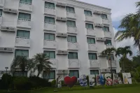 East Asia Royale Hotel Hotels near Nurul Huda Mosque