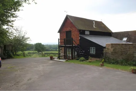 Moaps Farm Bed and Breakfast Отели в г. Ардингли