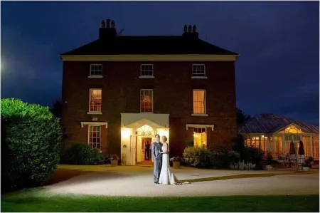 Hadley Park House Hotel Отели рядом с достопримечательностью «Заказник Дотхилл Локал»