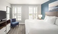 Club Wyndham Newport Onshore - Kitchens