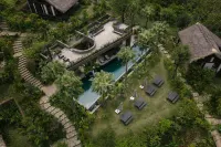 TOKI Ecolodge Cao Ram Hotels in Luong Son