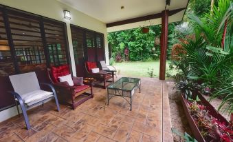 Thornton Beach Bungalows Daintree