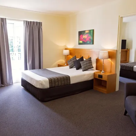 White Lace Motor Inn Mackay