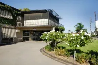 Mayfair Motel Hotels in West Wyalong