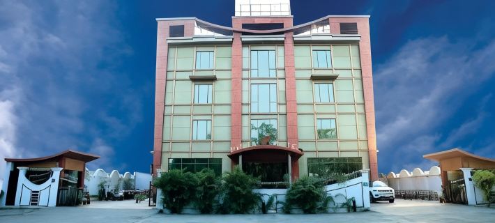Hotel Comfort Inn Bl Hotels in Bareilly