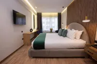 The M Hotel