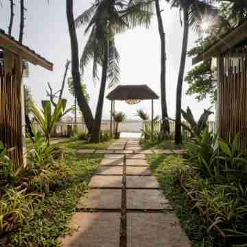 Larisa Beach Resort Hotel Exterior