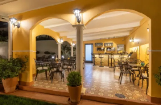 Motif Hotel Çeşme
