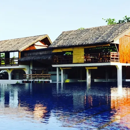 Vistapaloma Beach Resort