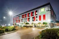 Holiday Inn LONDON - LUTON AIRPORT by IHG