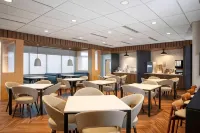 Fairfield Inn & Suites Lewisburg Hotels in East Buffalo Township