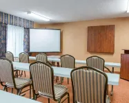 Quality Inn & Suites Hotels in Meriden