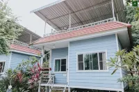 Pingview Villa Resort Hotels in Tak