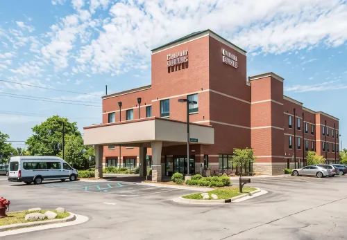Comfort Suites