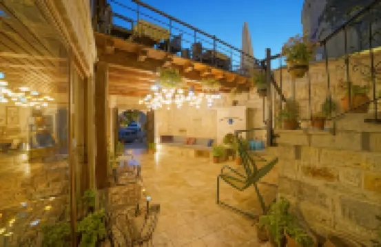 梅萊克洞穴酒店