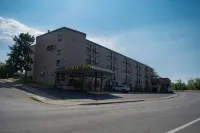 River Rapids Inn Hotels near Greyhound Canada