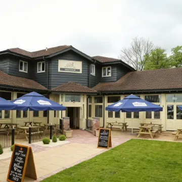 Cuttle Bridge Inn Hotel - NEC / Birmingham Airport Отели в г. Саттон-Колдфилд