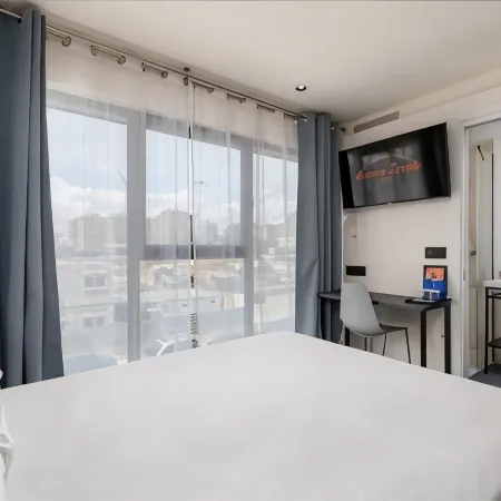 Arena Zone Hotel