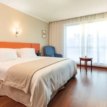 Nobile Hotel Estación Central Отели рядом с достопримечательностью «Культурный центр Эстасьон-Мапочо»