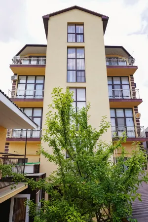 Mona Lisa Guest House