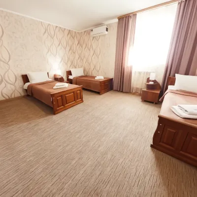 Gostinitsa "7 I Ya" S Termal'nym Basseynom Hotels near Kurgan Airport