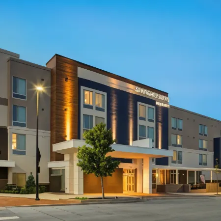 SpringHill Suites Kansas City Lenexa/City Center Отели в г. Ленекса