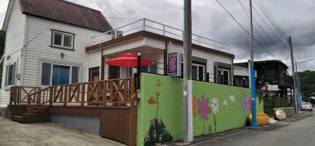 Namhae Wolpoduyane Pension Отели в г. Намхэ