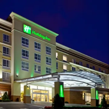 Holiday Inn LOUISVILLE AIRPORT - FAIR/EXPO by IHG Отели рядом с достопримечательностью «Сикс Флэгз Кентакки Кингдом»
