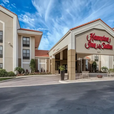 Hampton Inn & Suites Orlando/East UCF Area Отели в г. Овьедо