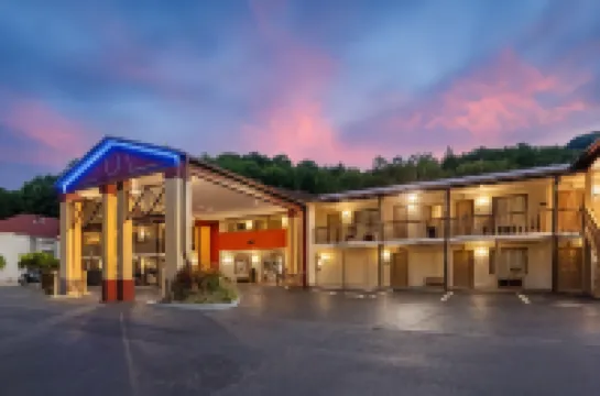 Best Western Mountainbrook Inn Hotels in Maggie Valley