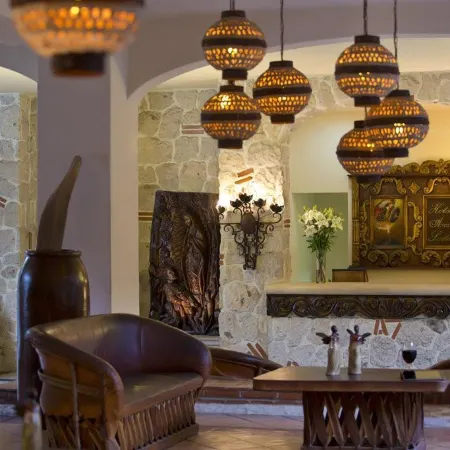 Los Arcos Suites