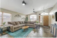 Beautiful Pool and Spectacular Modern Home! Your Arizona Sunshine Oasis Awaits!