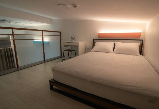 안동 도그락애견펜션의 넓은 마당