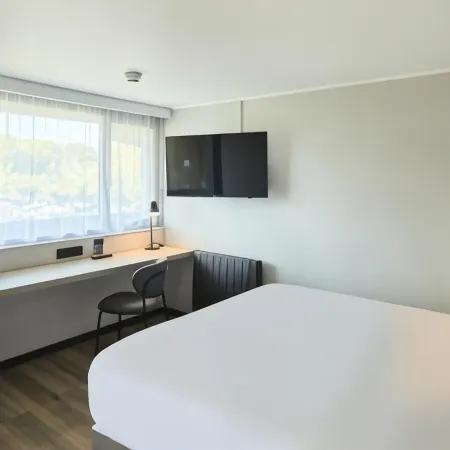 Hotel Campanile Nature - Cergy Pontoise