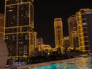 Novotel Suites Manila at Acqua