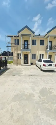 Travelers Nest- Modern 2-bedroom Townhouse Hotels in 