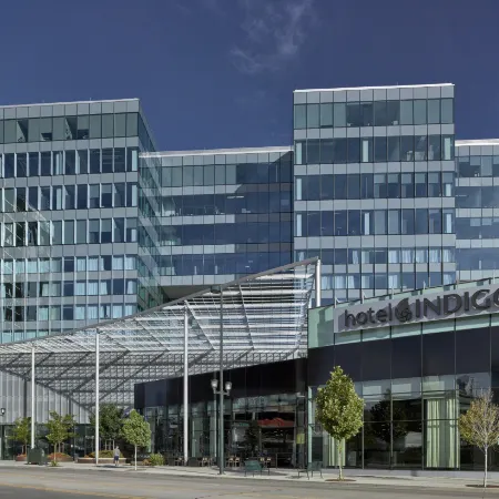 Hotel Indigo DENVER DOWNTOWN-UNION STATION by IHG Отели рядом с достопримечательностью «Центральная библиотека Денвер»