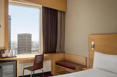 Ibis Sharq Hotel in zona Torri del Kuwait