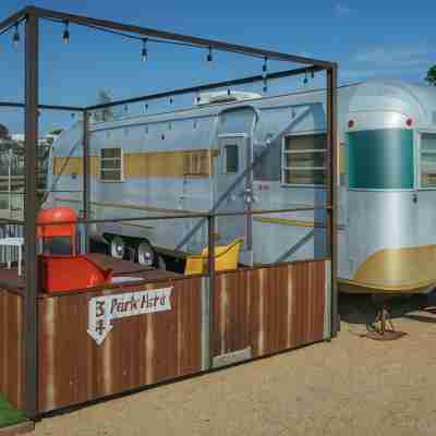 Waypoint Ventura Hotel Exterior