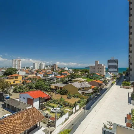 Estadia Completa Com Piscina a 400m da Praia da Armação \- Skl