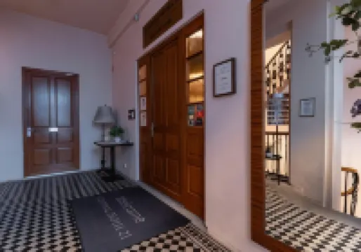 Central Hotel 21 and Apartments