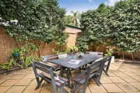 Manly Waves Studios & Apartments