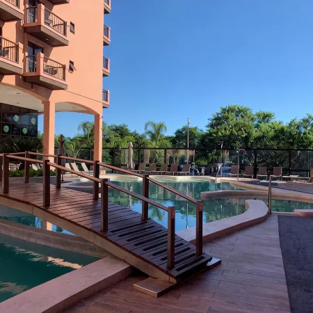 Jurerê Beach Village - Flat na Praia